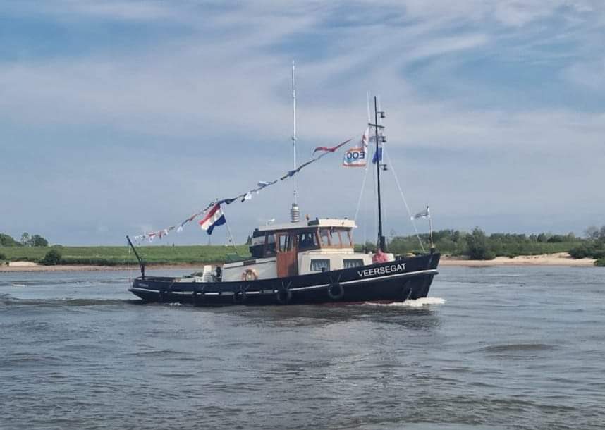 VEERSEGAT, een mooie, unieke en CvO-vrije sleepboot te koop